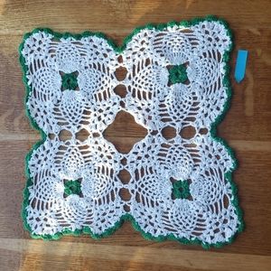 Handmade doili table square 2
